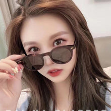 Load image into Gallery viewer, 2023 Women Sunglasses Anti-Reflective Retro Tea Mirror Sunglasses Classic Round Frame Plastic Glasses Uv400