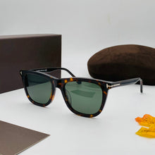 Carica l'immagine nel visualizzatore di Gallery, 2023   brand polarized sunglasses men Tom sun glasses for women Driving square sunglasses TF500 With Original Case
