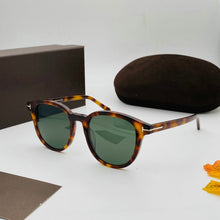 Carica l'immagine nel visualizzatore di Gallery, 2023   brand polarized sunglasses men Tom sun glasses for women Driving square sunglasses TF752 With Original Case