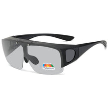 Carica l&#39;immagine nel visualizzatore di Gallery, 2022 Flip Up Polarized Sunglasse Men Women Plastic Frame UV400 Goggles outdoor driving fishing sports Fit Over Sun Glasses Cover