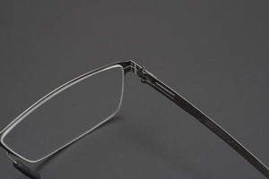 2023 Germany Berlin Retro Square Eyeglasses Men's and Women's Prescription Lens Myopia Glasses Frame Ultralight Titanium Eyewear