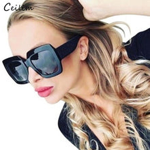 Carica l&#39;immagine nel visualizzatore di Gallery, 2023  Big Square Sunglasses Women Brand Designer Retro Clear Sun Glasses For Female Oversized Black Shades Oculos UV400
