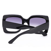 Carica l&#39;immagine nel visualizzatore di Gallery, 2023  Big Square Sunglasses Women Brand Designer Retro Clear Sun Glasses For Female Oversized Black Shades Oculos UV400