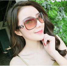Carica l&#39;immagine nel visualizzatore di Gallery, 2023  Brand Design Rhinestone Polarized Sunglasses Women Lady Elegant Big Sun Glasses Female Eyewear Oculos De Sol