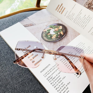 2023     Designer Oval Rimless SunglassesSummer Glasses Sun glasses For Men Women UV400 Sunglasses