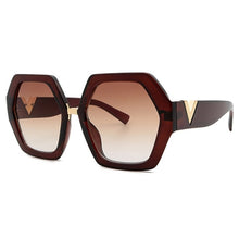 Carica l'immagine nel visualizzatore di Gallery, 2022 Luxury Square Sunglasses Ladies Fashion Glasses Classic Brand Designer Retro Sun Glasses Women Sexy Eyewear Unisex Shades
