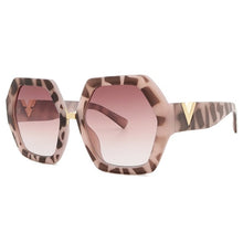 Carica l'immagine nel visualizzatore di Gallery, 2022 Luxury Square Sunglasses Ladies Fashion Glasses Classic Brand Designer Retro Sun Glasses Women Sexy Eyewear Unisex Shades