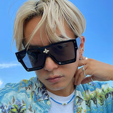 Load image into Gallery viewer, 2022 Modern Iconic Style Retro Diamond Flower Sunglasses Men Women   Brand Designer Sun Glasses Uv400 Shades Female