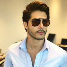 Load image into Gallery viewer, 2022  Classic Vintage Square HUCK Style Polarized Sunglasses Brand Design aviation Sun Glasses UV400 Oculos De Sol