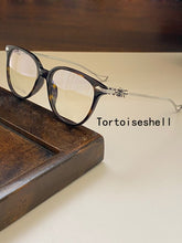 Load image into Gallery viewer, 2023 Brand Designer Thin Cool Acid Plate And Pure Titanium Material To Create Japanese And Korean Retro Punk Style Women's F