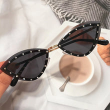 Carica l'immagine nel visualizzatore di Gallery, 2023 Brand Triangle Cat Eye Sunglasses Alloy Rimless Crystal Shiny Sun Glasses Female Unique Elegant Green Rhinestone Shades