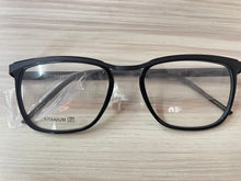 Load image into Gallery viewer, 2023 Denmark Brand 9908 Ultralight Retro Square Pilot Titanium Glasses Frame Men Women Myopia Optical Prescription Eyeglasse
