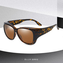Load image into Gallery viewer, 2022  Design Unisex Polarized Fit Over Sunglasses Men Over The Prescription Glasses Rx Insert Cover Sunglasses145