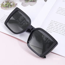 Carica l&#39;immagine nel visualizzatore di Gallery, 2023 occhiali da sole firmati donna uomo tonalità quadrate occhiali da sole di marca occhiali da vista piccoli rettangolari alla moda Gafas De Sol 