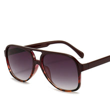 Carica l&#39;immagine nel visualizzatore di Gallery, 2023 European and American trend retro big frame sunglasses for men and women