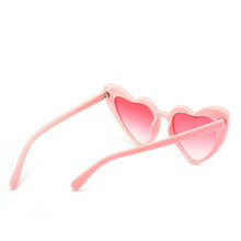 Carica l'immagine nel visualizzatore di Gallery, 2023   Heart Shaped Sunglasses Women brand designer Plastic Reflective Sun Glasses UV400 girl oculos de sol