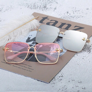 2023 Oversized Rimless Square Photochromic Sunglasses  Women Men Bee Glasses Gradient Sun Glasses Female UV400