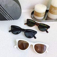 Load image into Gallery viewer, 2023 Vintage Sunglasses Women Brand Designer Retro Sunglass Rectangle Sun Glasses Female UV400 Lens Eyewears