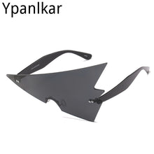 Load image into Gallery viewer, 2023 Funny Sunglasses Personality One Big Frame Arrow Glasses Ocean Color Sunglasses Women UV400