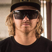 Load image into Gallery viewer, 2023  High Quality  Wave Heat Brand Square Sunglasses Lens Siamese UV400 Sunglasses With Box Packaging