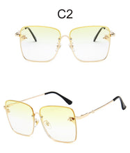 Carica l&#39;immagine nel visualizzatore di Gallery, 2023 Oversize Clear Pink Sunglasses for Women Gradient Square Bee Sun Glasses Superstar  Brand Designer Shades UV400