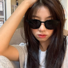 Load image into Gallery viewer, 2023 Tidal Net Red Small Face Big Face Thin Bungee Sunglasses Polarized Selling Retro Sunglasses
