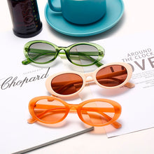 Load image into Gallery viewer, 2023 Women&#39;s Retro Oval Sunglasses Transparent Gradient Small Frame Sun Glasses UV400