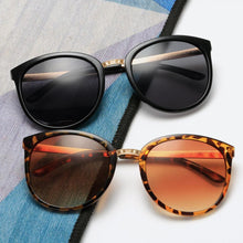 Carica l'immagine nel visualizzatore di Gallery, 2023 Oversized Cat Eye Sunglasses Women  Brand Retro Round Sun Glasses Ladies Leopard Eyewears zonnebril dames