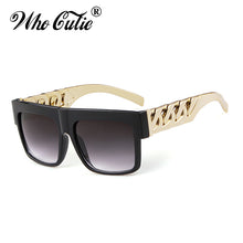 Carica l&#39;immagine nel visualizzatore di Gallery, 2023 Oversized Hip Hop Sunglasses Men Women Brand Design Flat Top Retro Square Black Sun Glasses Gold Plastic Chain Frame OM725