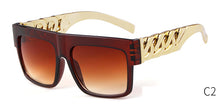 Carica l&#39;immagine nel visualizzatore di Gallery, 2023 Oversized Hip Hop Sunglasses Men Women Brand Design Flat Top Retro Square Black Sun Glasses Gold Plastic Chain Frame OM725