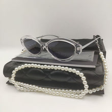 Load image into Gallery viewer, 2023 Pearl Chain Sunglasses Transparent Sunglasses Woman Sunglases Glasses Shades For Women Sunglasses Brand Designer Sunglasses