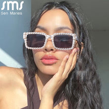 Load image into Gallery viewer, 2023 Pearl Vintage Sunglasses Women Brand Designer Sun Glasses Ladies  Glasses Shades Women Retro  Bulk Oculos