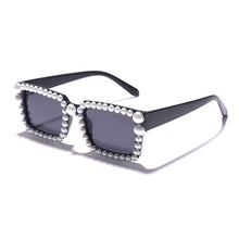 Load image into Gallery viewer, 2023 Pearl Vintage Sunglasses Women Brand Designer Sun Glasses Ladies  Glasses Shades Women Retro  Bulk Oculos