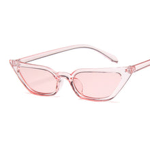 Carica l'immagine nel visualizzatore di Gallery, 2023 Small Cat Eye Sunglasses Women Vintage Plastic Mirror Vintage Sun Glasses Female Oculos De Sol Feminino UV400