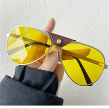 Load image into Gallery viewer, 2023 Small-face frame -- big-box frog Beach star metal gold glasses Designer similar sunglasses UV400