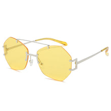 Carica l&#39;immagine nel visualizzatore di Gallery, 2023 Square Rimless Sunglasses Women  Brand Designer Summer Red Glasses Sun glasses For Men UV400 Shades Oculos