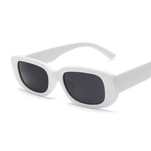Carica l&#39;immagine nel visualizzatore di Gallery, 2022 Occhiali da sole quadrati Donna Luxury Brand Viaggi Piccolo rettangolo Occhiali da sole Moda femminile Retro Lunette De Soleil Femme 