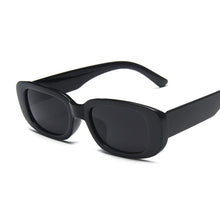 Carica l&#39;immagine nel visualizzatore di Gallery, 2022 Occhiali da sole quadrati Donna Luxury Brand Viaggi Piccolo rettangolo Occhiali da sole Moda femminile Retro Lunette De Soleil Femme 