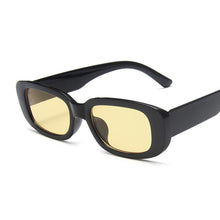 Carica l&#39;immagine nel visualizzatore di Gallery, 2022 Occhiali da sole quadrati Donna Luxury Brand Viaggi Piccolo rettangolo Occhiali da sole Moda femminile Retro Lunette De Soleil Femme 