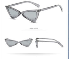 Load image into Gallery viewer, 2023 Star Celebrity Style Retro Cat's Eye Sun Glasses Europe and America Bow Triangular Sun Glasses