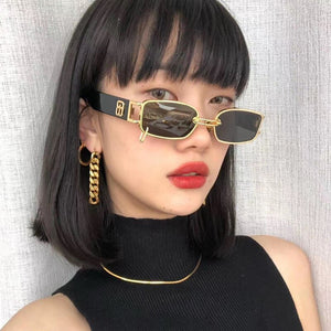 2023 Sunglasses Star Same Brand Designer Style Wearing Earrings Small Box Sunglasses Street Trend Cool Travel Eyewear