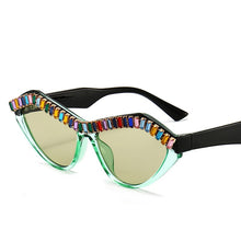 Carica l'immagine nel visualizzatore di Gallery, 2023 Sunglasses Women Cat Eye CZ Diamond Designer Sun Glasses Ladies  Glasses Shades for Women  Bulk Oculos