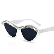 Carica l'immagine nel visualizzatore di Gallery, 2023 Sunglasses Women Cat Eye CZ Diamond Designer Sun Glasses Ladies  Glasses Shades for Women  Bulk Oculos