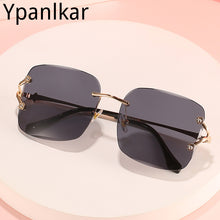 Carica l'immagine nel visualizzatore di Gallery, 2023 Trend Sun Glasses Men Rinless Sunglasses Vintage Square Sun Glasses For Driving Shades Gafas De Sol
