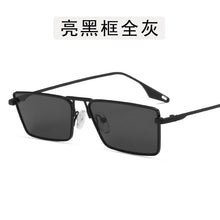 Load image into Gallery viewer, 2023 Vintage sunglasses Women  design glasses classics  Men Sun Glasses lentes de sol hombre/mujer