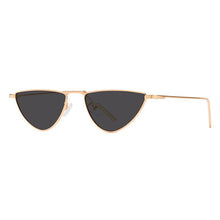 Load image into Gallery viewer, 2023 Vintage Triangle Metal Frame Sunglasses Women  Gradient Pink Blue Ocean Lens Shades Eyewear Sun Glasses Oculos UV400