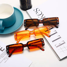 Carica l&#39;immagine nel visualizzatore di Gallery, 2023 Women Diamond Sunglasses Small Frame Rectangular Sun Glasses Retro Punk Glasses UV400