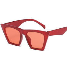 Carica l'immagine nel visualizzatore di Gallery, Occhiali da sole di marca 2023 Occhiali quadrati Occhi di gatto personalizzati Occhiali da sole colorati tendenza occhiali da sole versatili uv400 