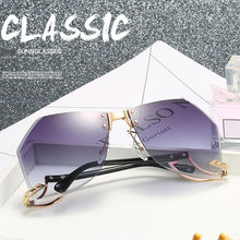 Load image into Gallery viewer, 2023 nuevo Irregular sin montura gafas de sol mujer marca diseñador Marco de aleación de gran tamaño de gafas de sol de moda de mujer gafas de sol transparentes
