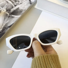 Load image into Gallery viewer, 2023 personality Small Frame Sunglasses Women&#39;s European and American cat&#39;s Eye Sunglasses retro glasses men&#39;s travel UV
